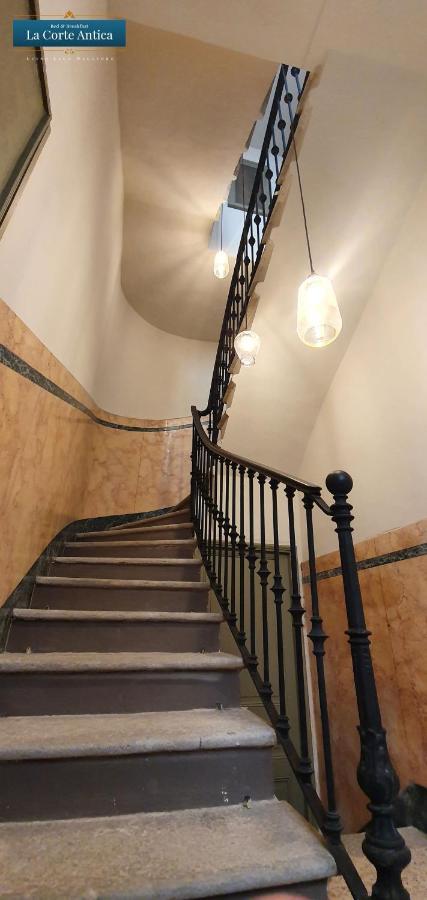 B&B La Corte Antica - Luino Lago Maggiore Eksteriør billede